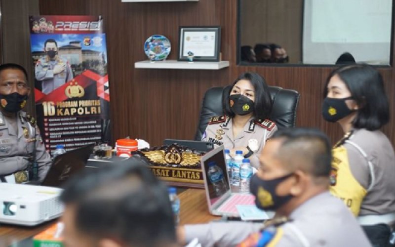 Diisukan Punya Hubungan Dengan Jenderal Akhirnya Akp Rita Yuliana Buka