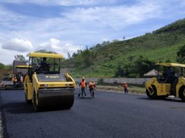 Aspal untuk lintasan balap sudah rampung dan siap digelar untuk balapan