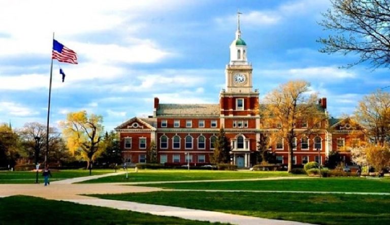 Anak Tukang Daging yang Mendirikan Universitas Harvard