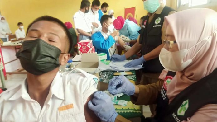 Vaksinasi BIN di Indramayu