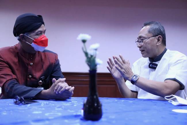 Keakraban Ketum PAN Zulkifli Hasan dengan Gubernur Jateng Ganjar Pranowo