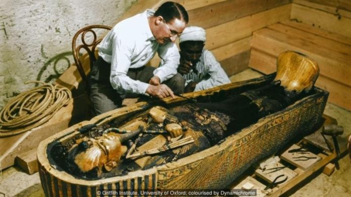 Howard Carter, arkeolog Inggris yang menemukan makam Tutankhamun