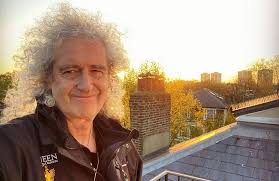 Gitaris Queen Brian May positif Covid-19