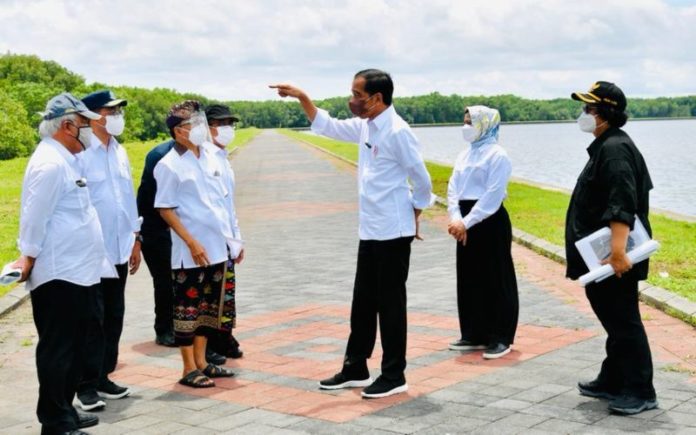 Presiden Joko Widodo meninjau kesiapan infrastruktur di Bali jelang KTT G20