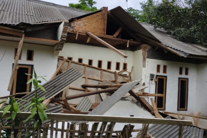 Puluhan rumah yang terdampak gempa di Banten