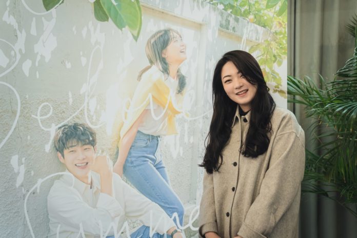 Lee Na Eun penulis 'Our Beloved Summer'