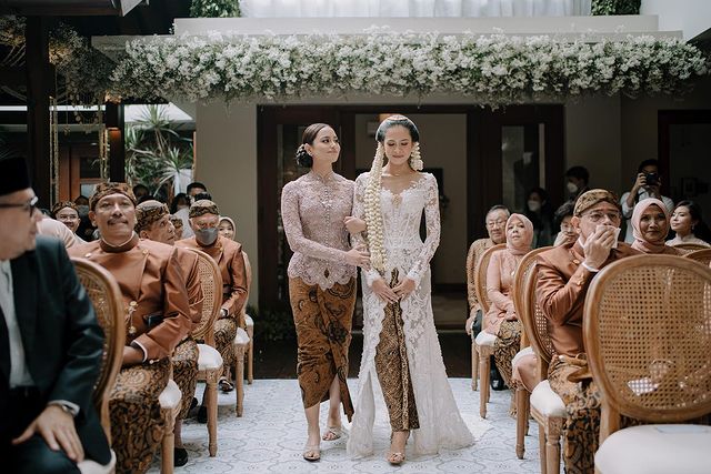 Amanda Khairunnisa dan Maudy Ayunda (Instagram)