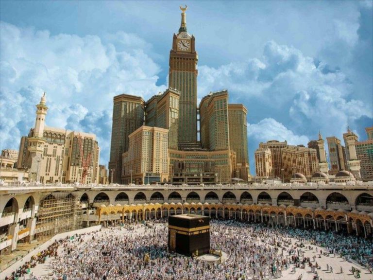 Peringatan Bagi Jemaah Umrah, Udara Panas di Mekah Mencapai 49 Derajat Celsius