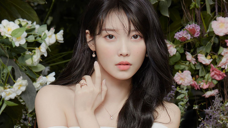 IU