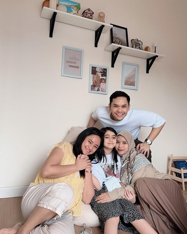 Marshanda dan keluarga Ben Kasyafani (Instagram)