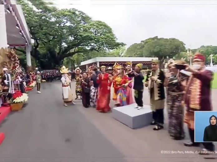 Farel Prayoga joget bersama para menteri