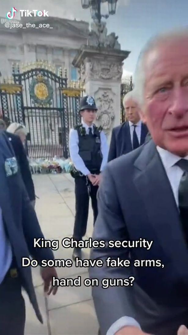 Penjaga keamanan Pangeran Charles