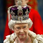 Imperial State Crown Queen Elizabeth II. (instagram.com/@hermajestythequeenelizabethll)