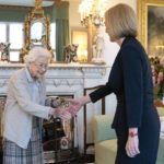 Ratu Elizabeth II dan PM Inggris Liz Truss. (instagram.com/@theroyalfamily)