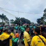 Aksi unjuk rasa ojol di Cirebon. (instagram.com/@cirebon.banget)