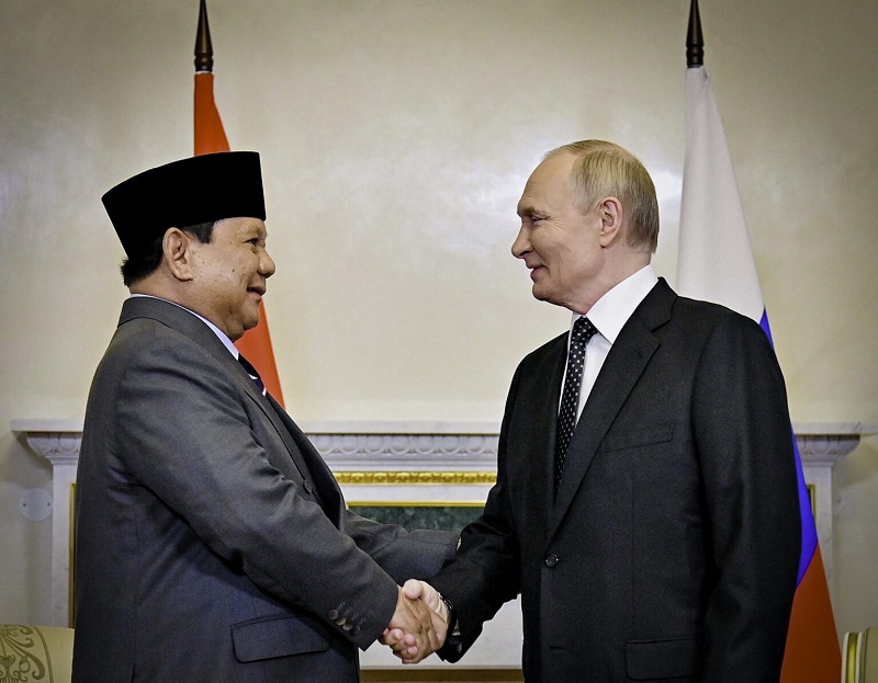 Kiprah Diplomasi Luar Negeri Warnai Tahun Pertama Pemerintahan Prabowo – Gibran Kiprah Diplomasi Luar Negeri Warnai Tahun Pertama Pemerintahan Prabowo – Gibran