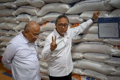 Menteri Koordinator Bidang Pangan, Zulkifli Hasan surplus beras 4 juta ton 2