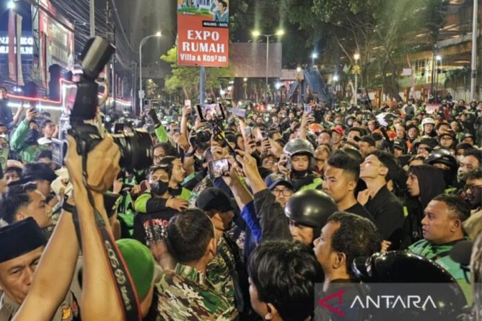 Publik Tak Perlu Terjebak Provokasi Demo Gelar Pahlawan Soeharto