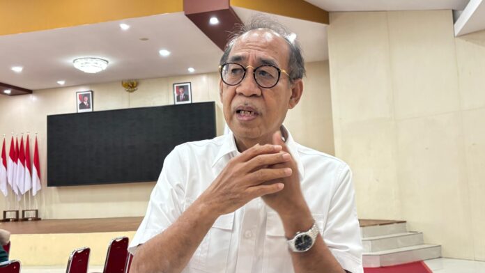 Anggota Komisi IX DPR RI, Ashabul Kahfi mbg makan bergizi gratis