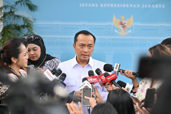 Menteri Sekretaris Negara Prasetyo Hadi di taklimat presiden prabowo