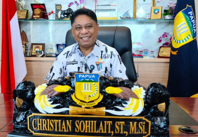 psn papua Penjabat Sekretaris Daerah Papua, Christian Sohilait