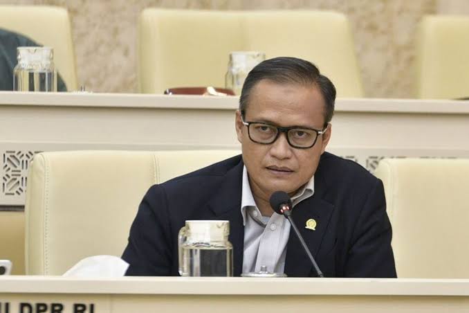 Anggota Komisi II DPR RI Azis Subekti kedaulatan digital ai