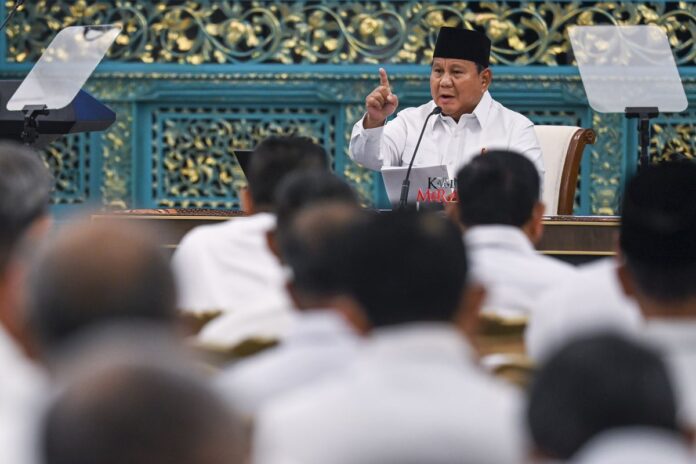 Taklimat Presiden Prabowo di Sidang Kabinet Paripurna di Istana Negara, Jakarta 2