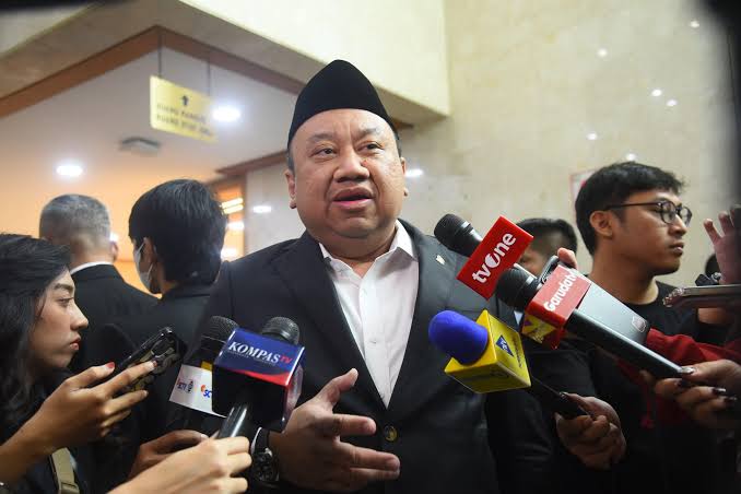 Wakil Ketua Komisi X DPR RI, Lalu Hadrian Irfani tolak politisasi kampus