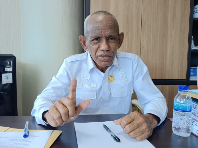 demo papua Anggota DPR Papua Dr. Ir. Alberth Merauje, A.Md.Tek., S.T., M.T., IPM