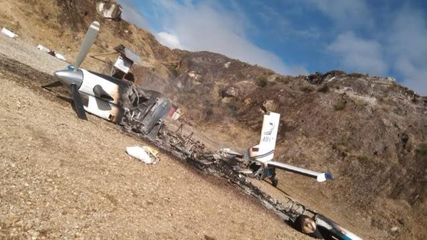 papua opm pembakaran pesawat perintis milik Associated Mission Aviation (AMA) di Lapangan Terbang Balinggama, Kabupaten Yahukimo