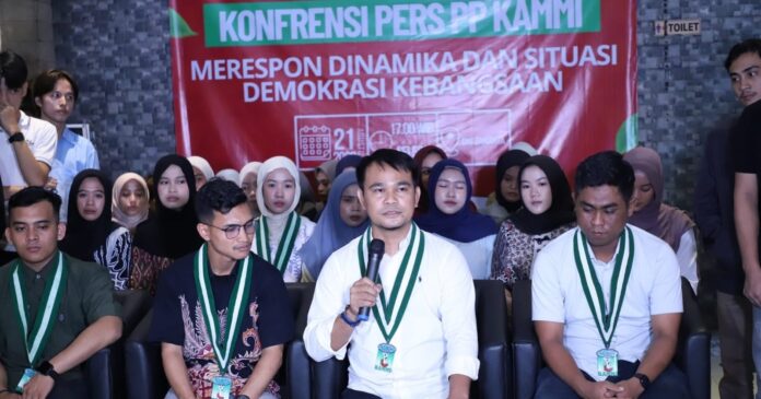 54966-ketua-umum-pengurus-pusat-kammi-muhammad-amri-akbar