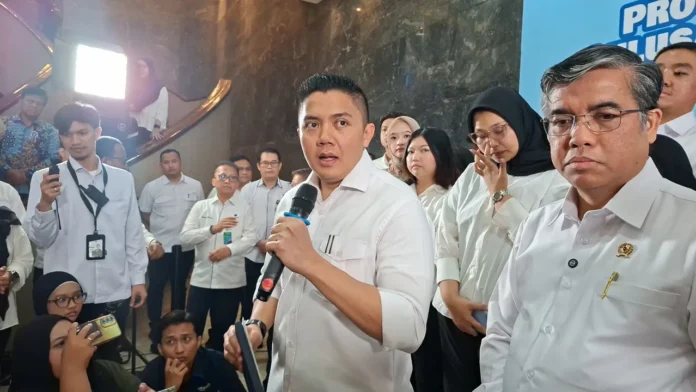 Sekretaris Kabinet, Teddy Indra Wijaya program magang nasional