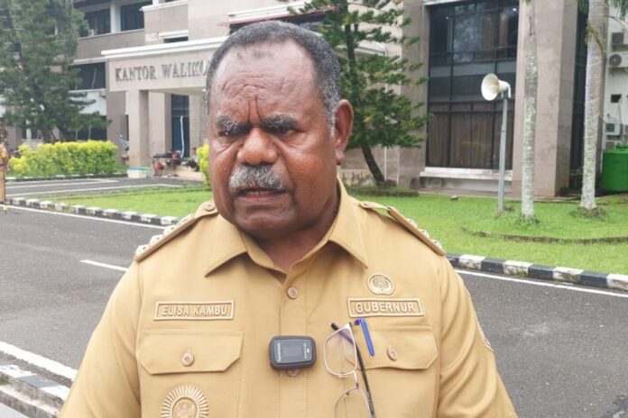 Gubernur Papua Barat Daya Elisa Kambu Papeda Summit