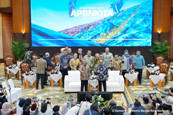 Menteri Keuangan Suahasil Nazara apbn on track 3