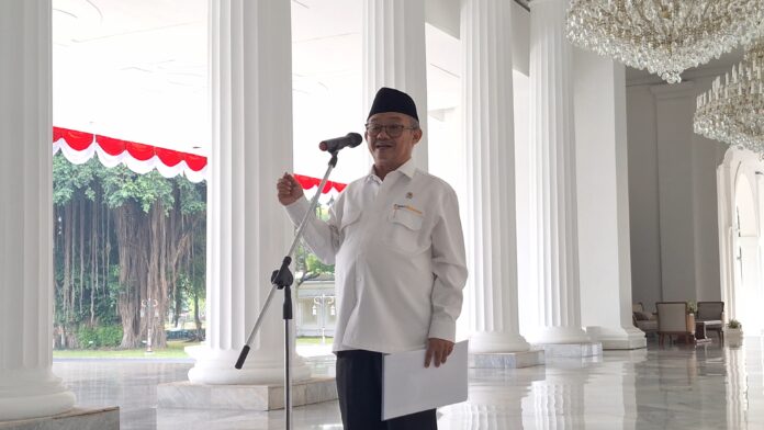 Pemerintah Wujudkan Pendidikan Gratis TK hingga Perguruan Tinggi Menteri Pendidikan Dasar dan Menengah (Mendikdasmen) Abdul Muti