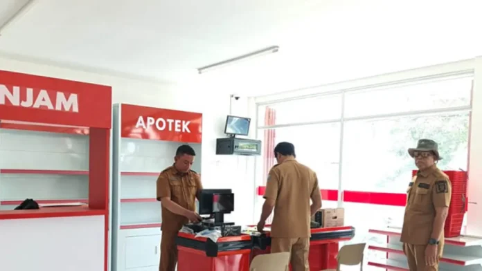cek-lokasi-kepala-dkupp-kabupaten-probolinggo-sugeng-wiyanto-melakukan-verval-di-salah-satu-koperasi-merah-putih-foto-istimewa-cpUCB