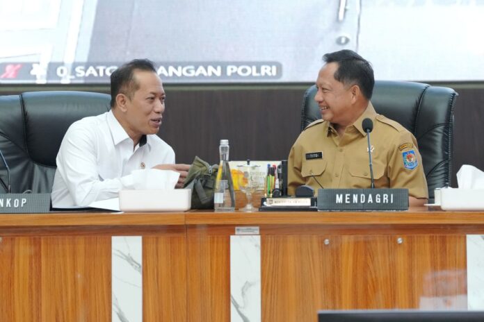 menteri dalam negeri tito karnavian koperasi merah putih