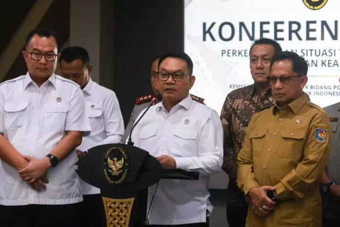 Menko Polkam Dudung Abdurachman karhutla