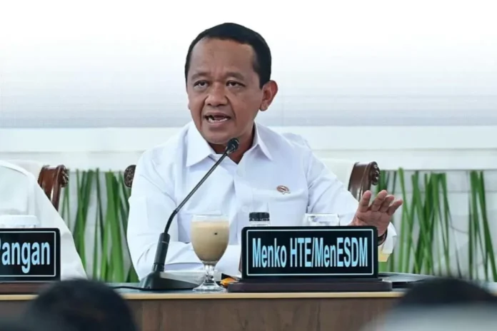 Menteri Energi dan Sumber Daya Mineral (ESDM) sekaligus Menteri Koordinator Bidang Hilirisasi dan Transisi Energi, Bahlil Lahadalia jaga stok bbm