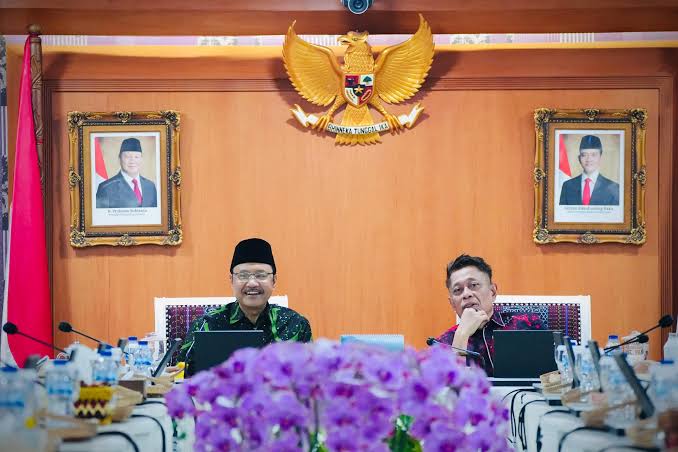 Pemerintah Buka Sistem Pelaporan Terpadu Sekolah Rakyat via WhatsApp