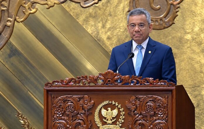 Pemerintah dan DPR RI mengesahkan APBN 2027 menjadi undang-undang dalam Rapat Paripurna DPR RI menteri keuangan suahasil nazara