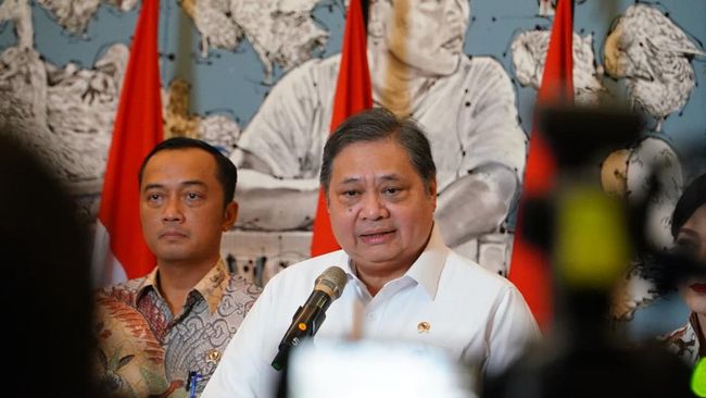 menteri-koordinator-bidang-perekonomian-airlangga-hartarto-dalam-keterangan-pers-di-jakarta-sabtu-31012026-1769991969339_169